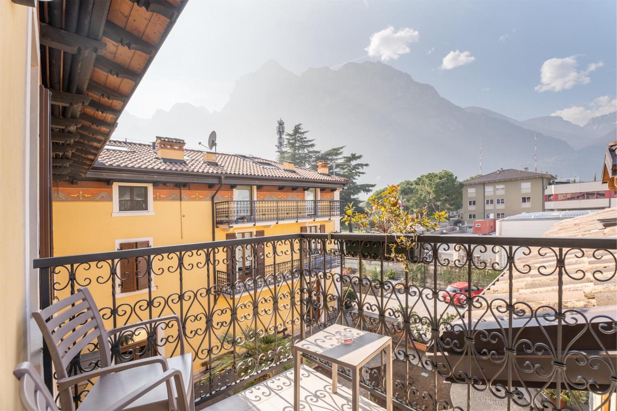 Residence Villa Degli Aranci Riva del Garda Exterior foto
